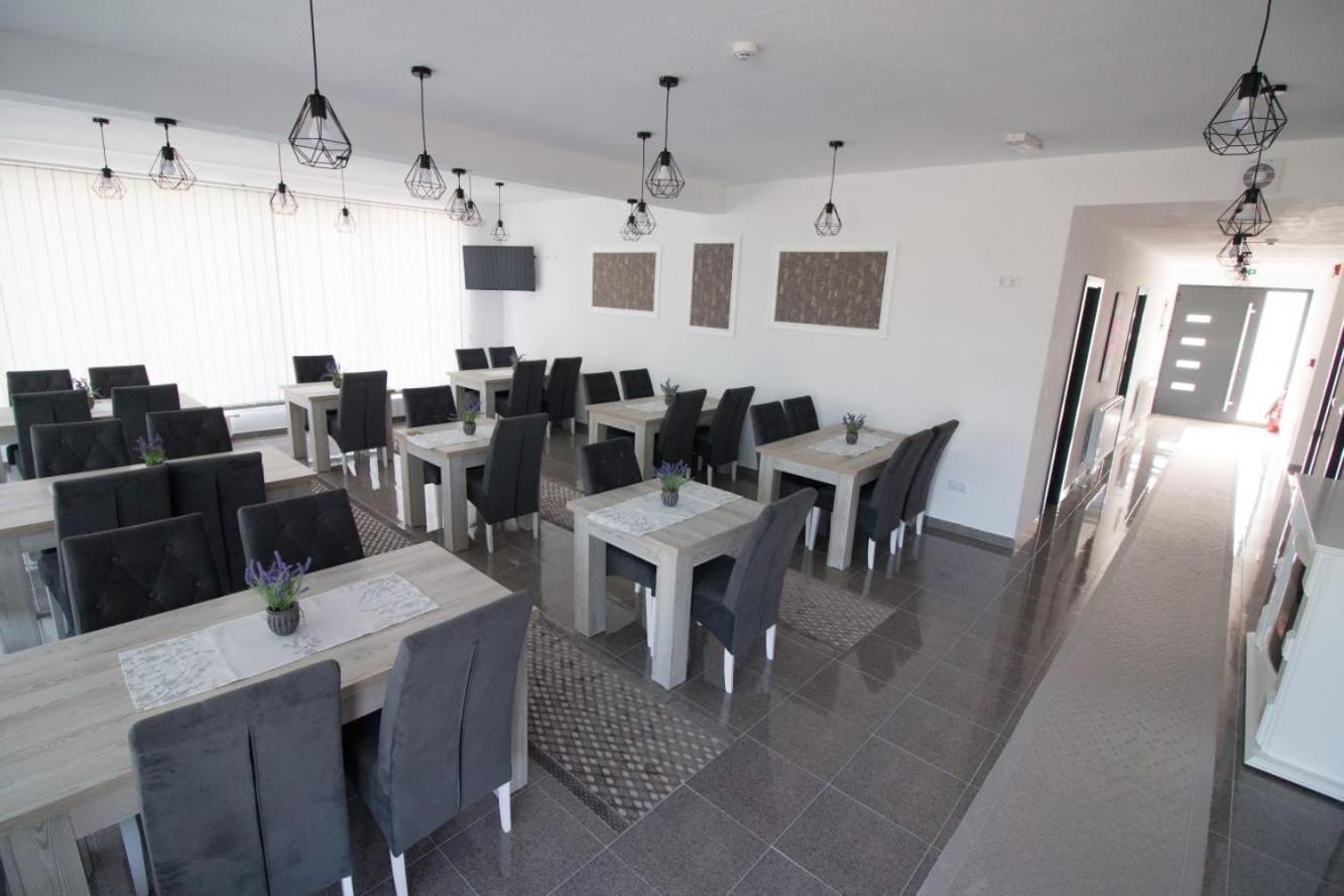 Aparthotel "Queen Zina" Vlašić Zewnętrze zdjęcie