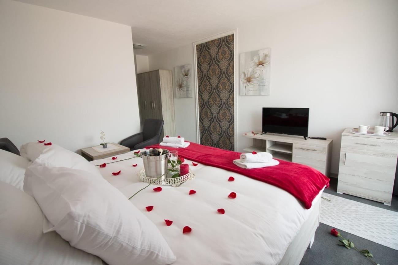 Aparthotel "Queen Zina" Vlašić Zewnętrze zdjęcie
